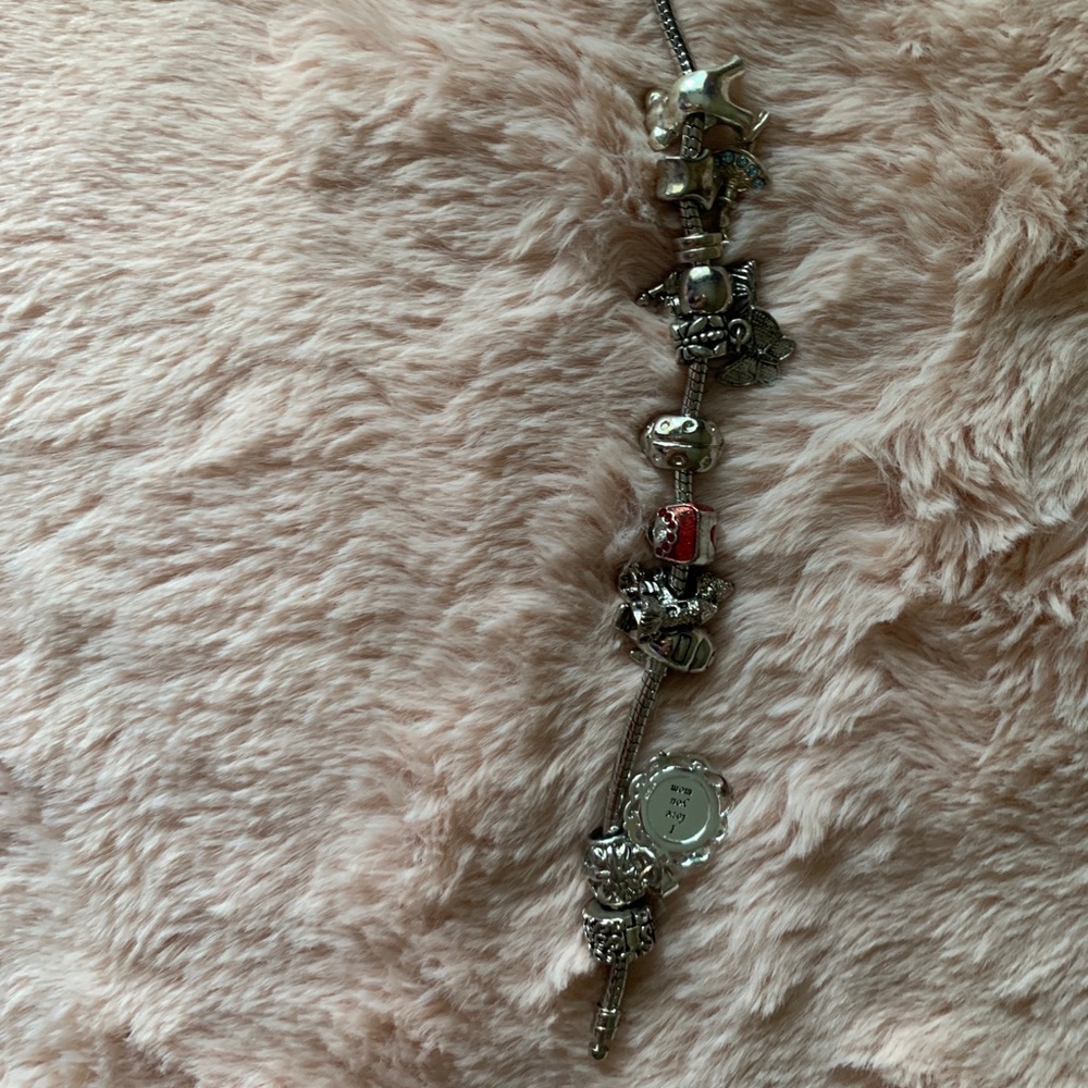 Charm bracelet
